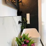 Piper Dworzec & Targi Apartment *