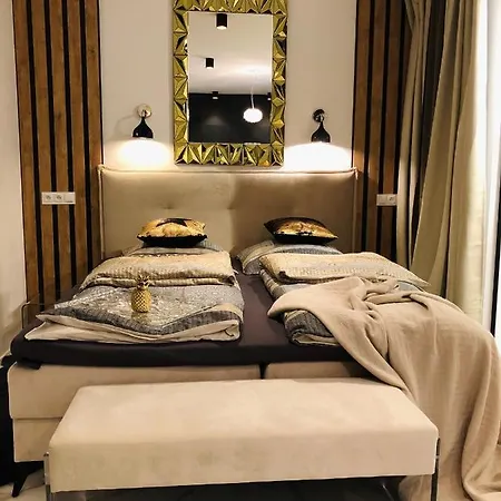 Piper Dworzec & Targi Lejlighed *