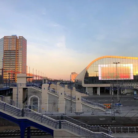 شقة Piper Dworzec & Targi بوزنان